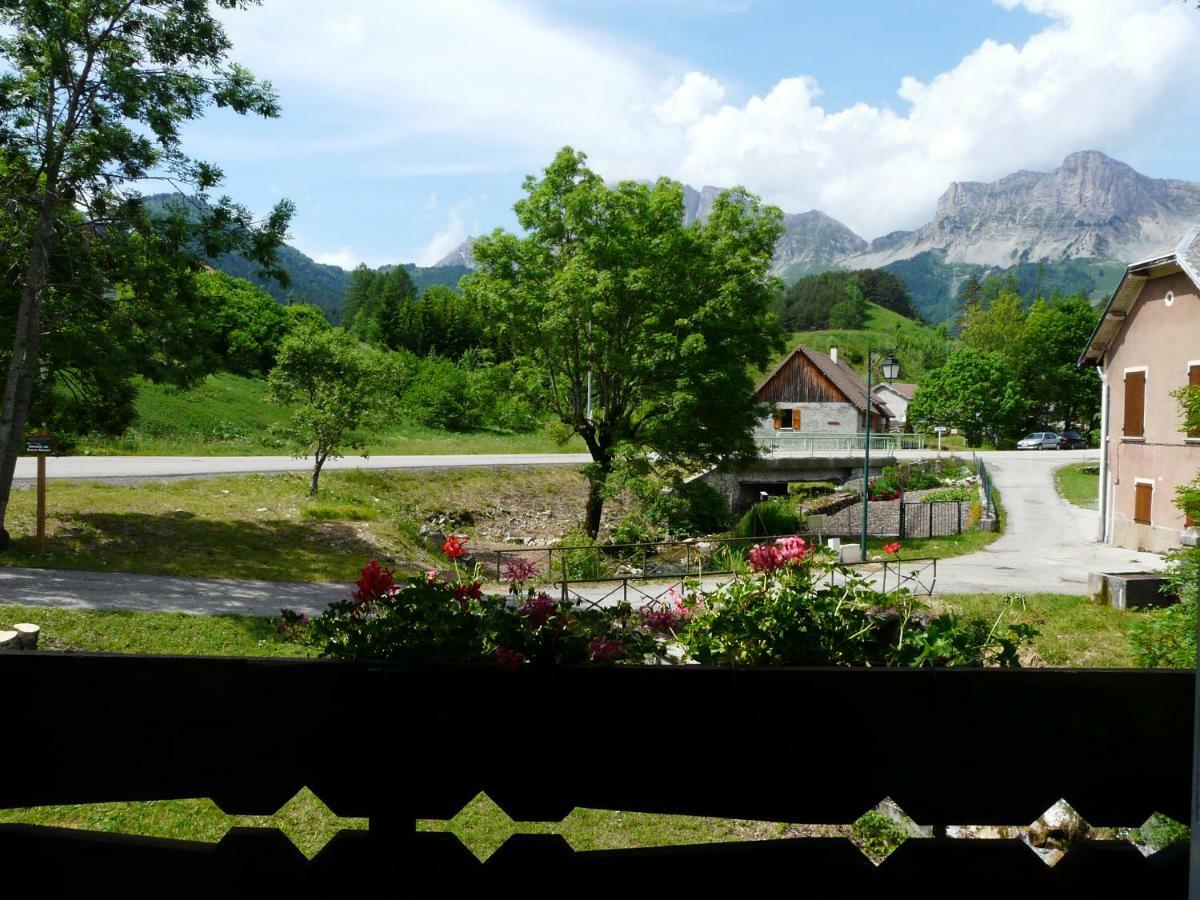 Chalet Roche Rousse เกรส-ออง-แวร์กอร์ ภายนอก รูปภาพ
